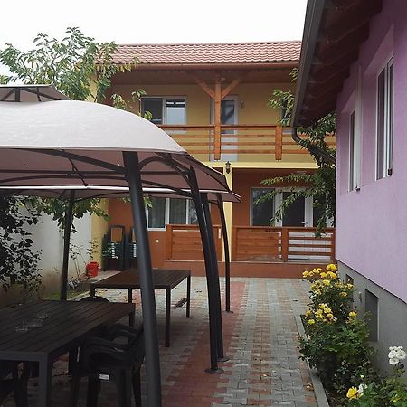 فندق Casa Cu Butoi سوفاتا المظهر الخارجي الصورة