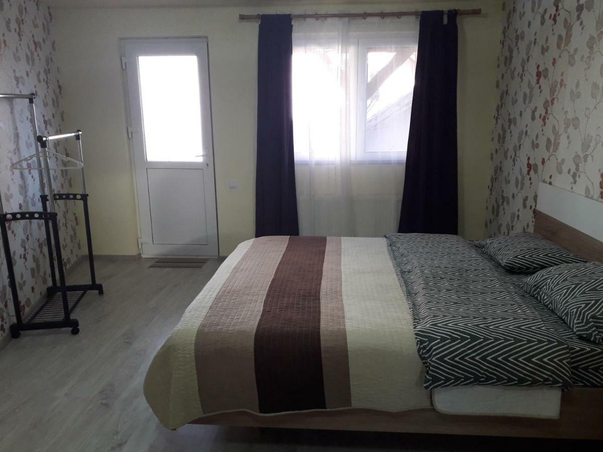 فندق Casa Cu Butoi سوفاتا المظهر الخارجي الصورة
