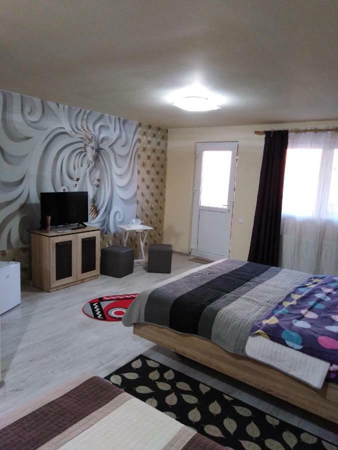 فندق Casa Cu Butoi سوفاتا المظهر الخارجي الصورة