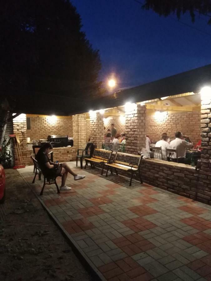 فندق Casa Cu Butoi سوفاتا المظهر الخارجي الصورة